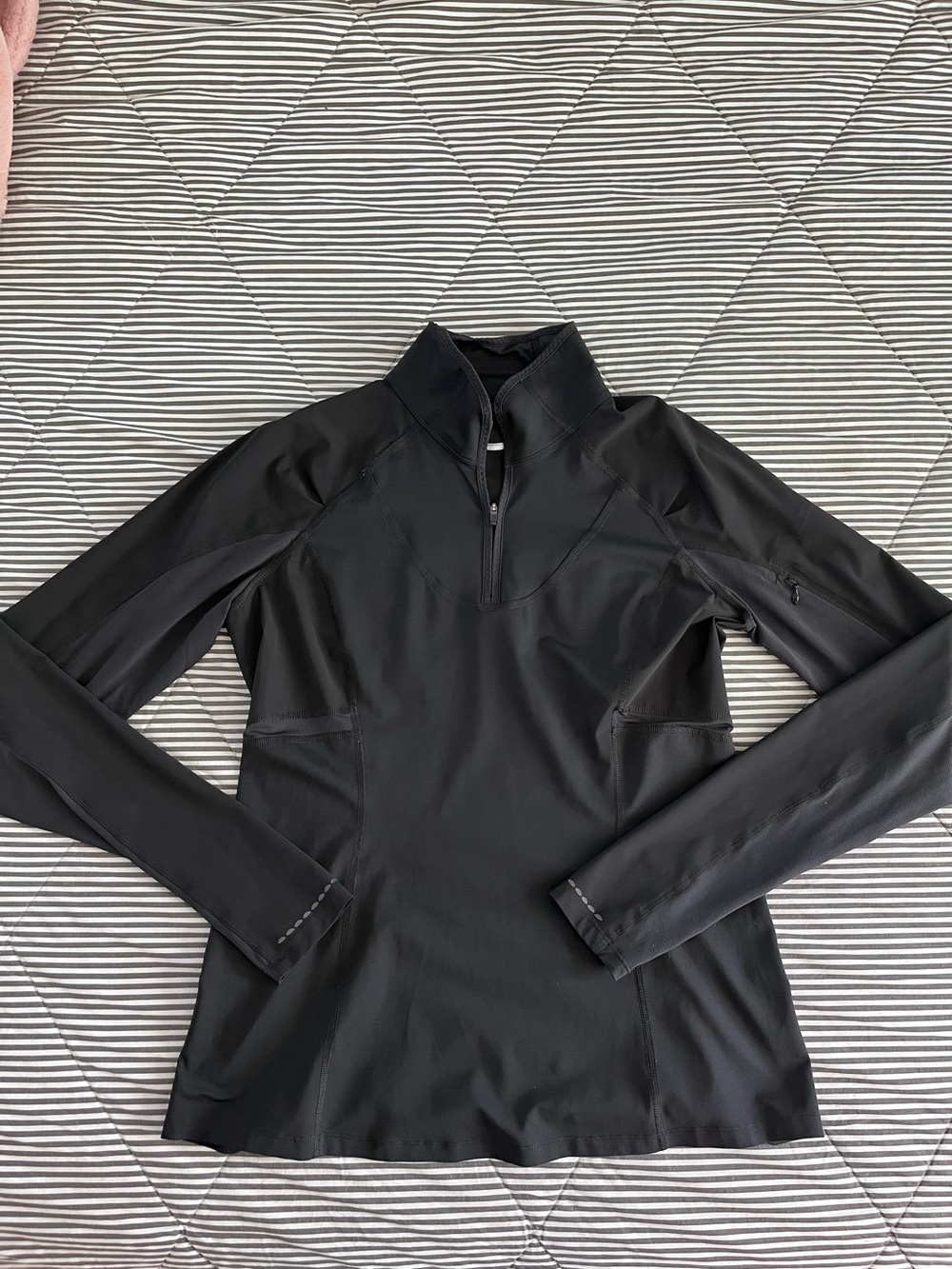 Lululemon Black Quarter-Zip Athletic Pullover size 12